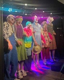Photo d'un atelier de marionnettes